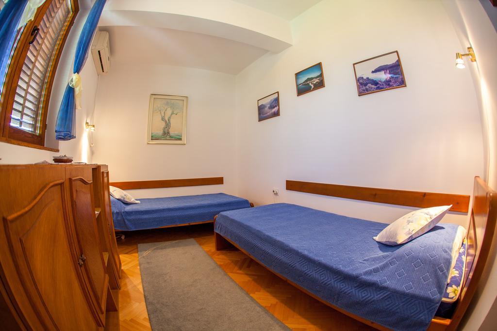 Vikendica Azur Budva